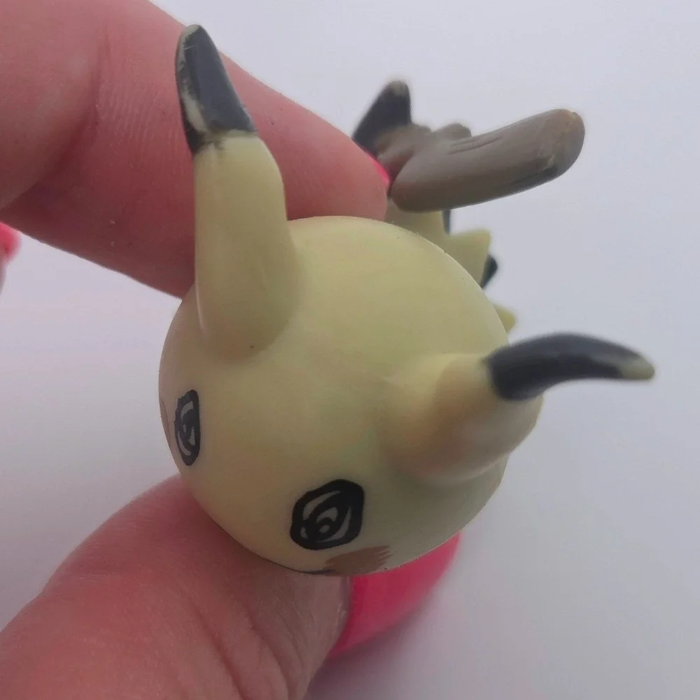 WCT Pokemon Figurine 2-inch Yellow Good 2018 Mimikyu PVC Figure